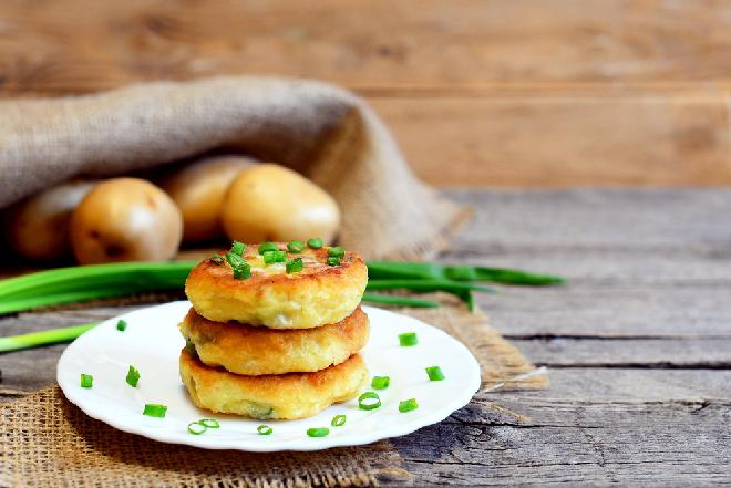 Apetyczne pieczone puree - szybki sposób na nadwyżki jedzenia